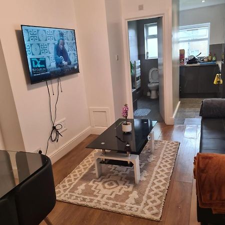 Luxury One Bedroom Flat Londra Dış mekan fotoğraf