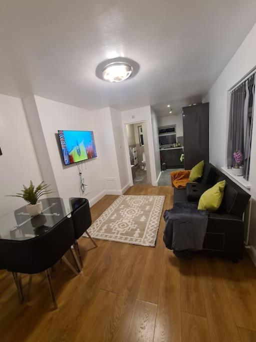 Luxury One Bedroom Flat Londra Dış mekan fotoğraf
